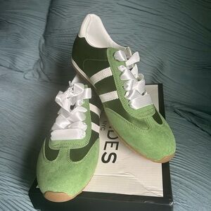 J Slides Peggy Green and White Sneakers NWT